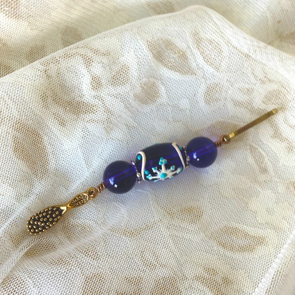 NWT Women/Girls Tablet/Phone Keychain/Purse Cute Goldtoned Beaded antique charm - Picture 4 of 5